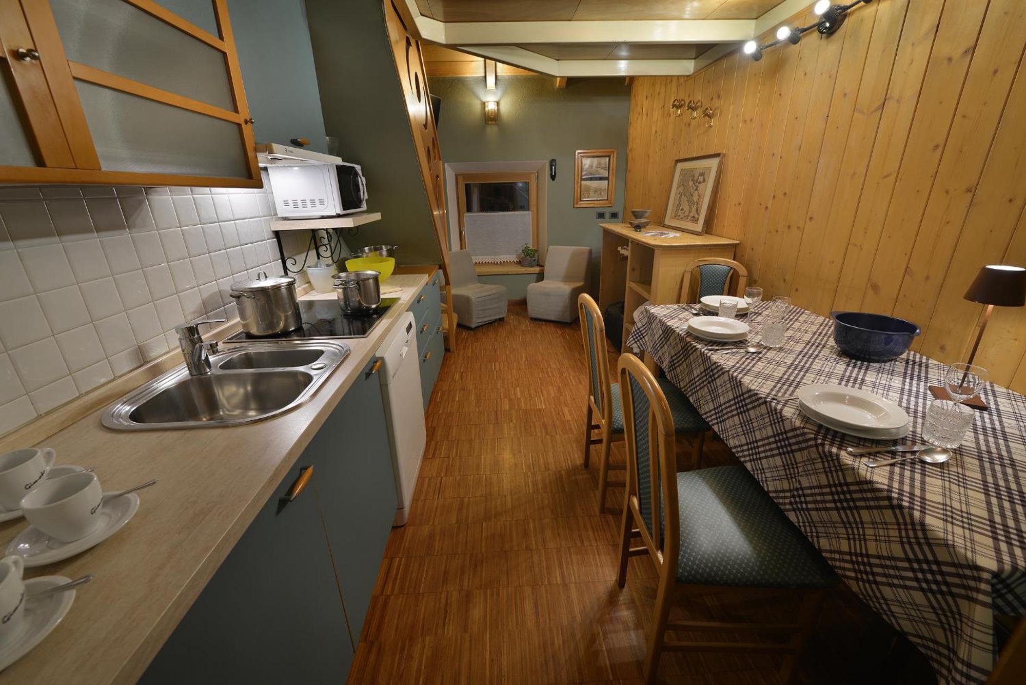 Cronox Mini Apartments Livigno Exterior photo